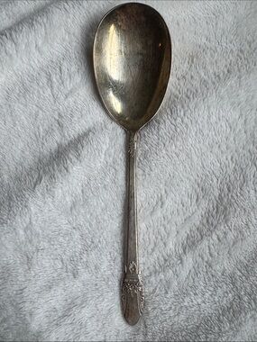 1847 Roger’s Bros IS First Love silver plated serving spoon